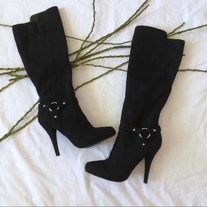 ❌SOLD❌ Guess Faux Suede Boots
